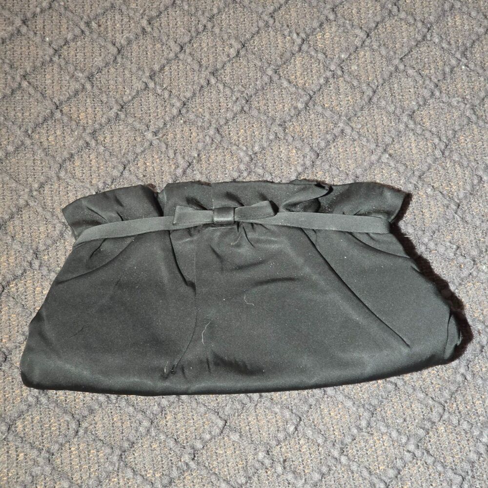 Vintage Satin Taffeta Kiss lock Evening Bag